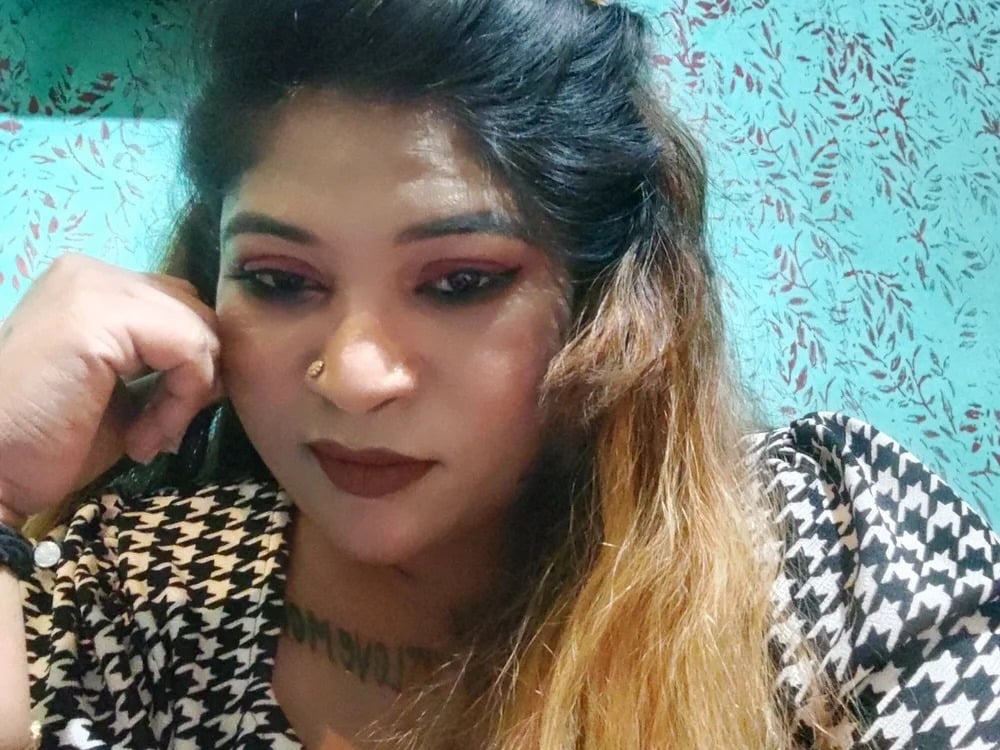 Hot-tanu Chatroom