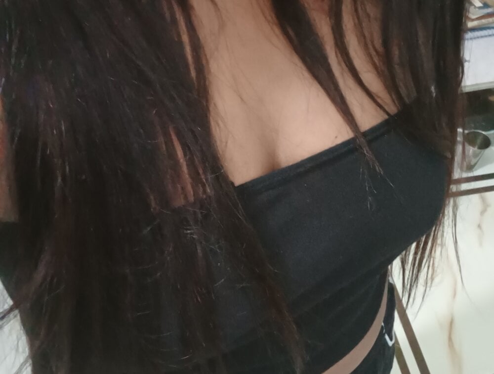 HotAishaa Chatroom