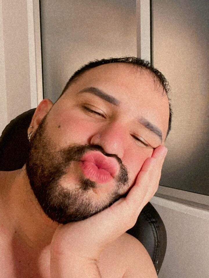 HotNicoXX Chatroom