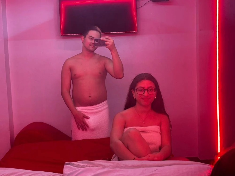 Hot_Site26 Chatroom