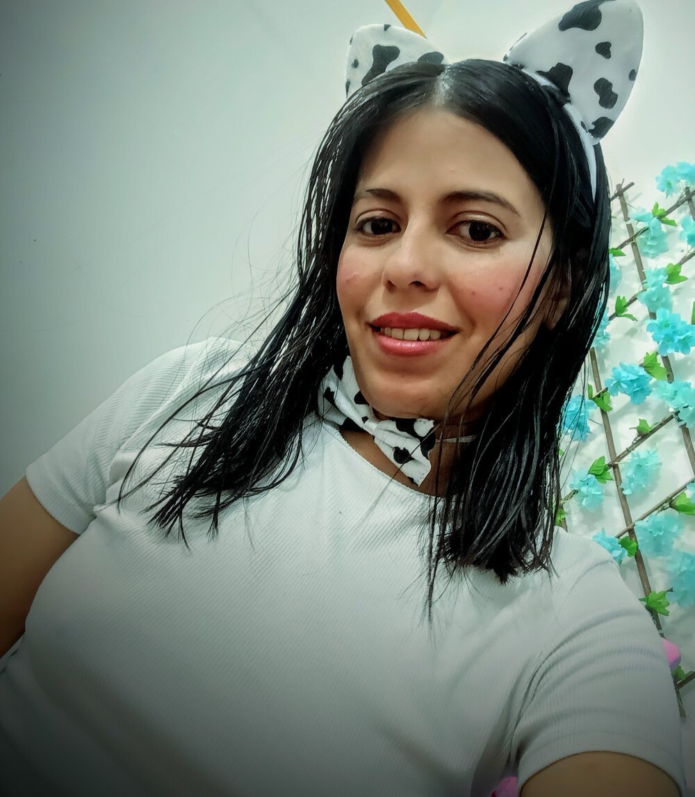 Hot_bunny_2024 Chatroom