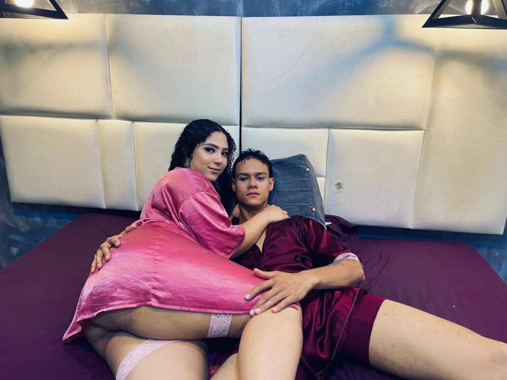 Hot_sex_couple18 Chatroom