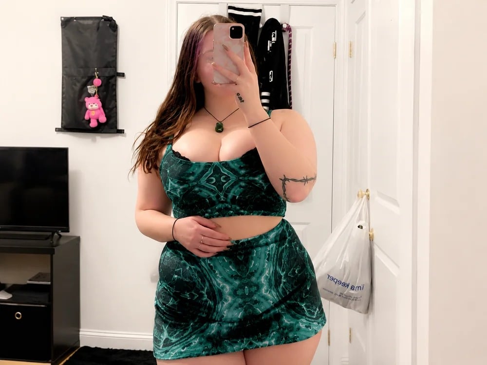 Hot_sixy Chatroom