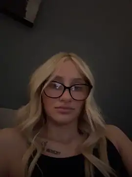 Hotblondie14content Chatroom