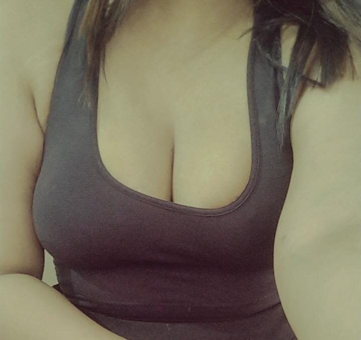 Hott_Sakhi Chatroom