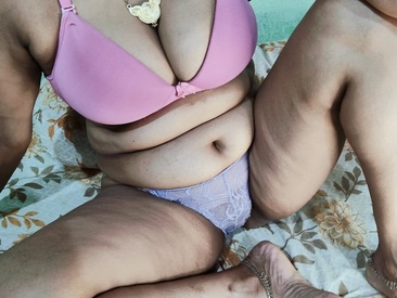 hotty-monaa