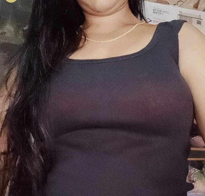 Hotty-romi3 Chatroom
