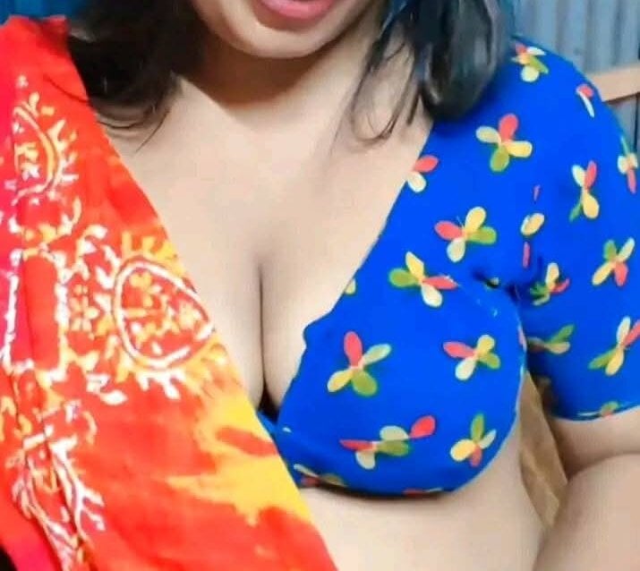 Hotty_Puja Chatroom