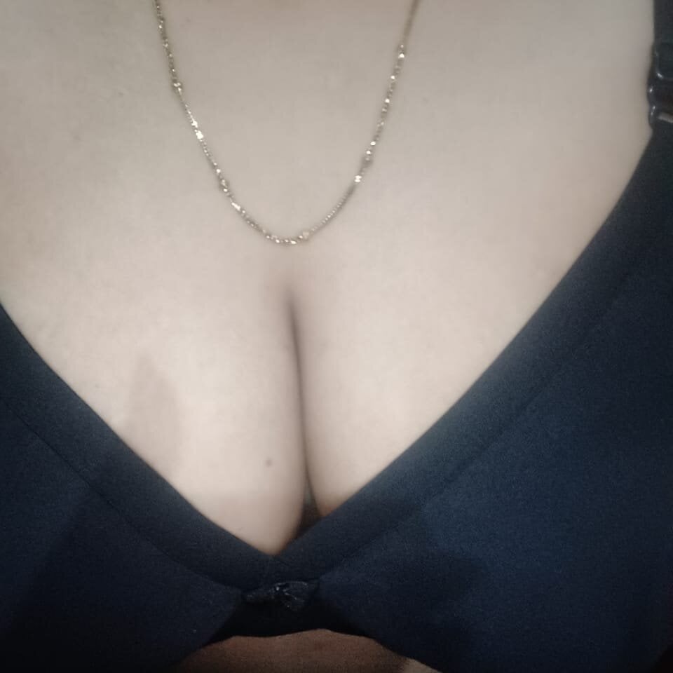 House_Wife19 Chatroom