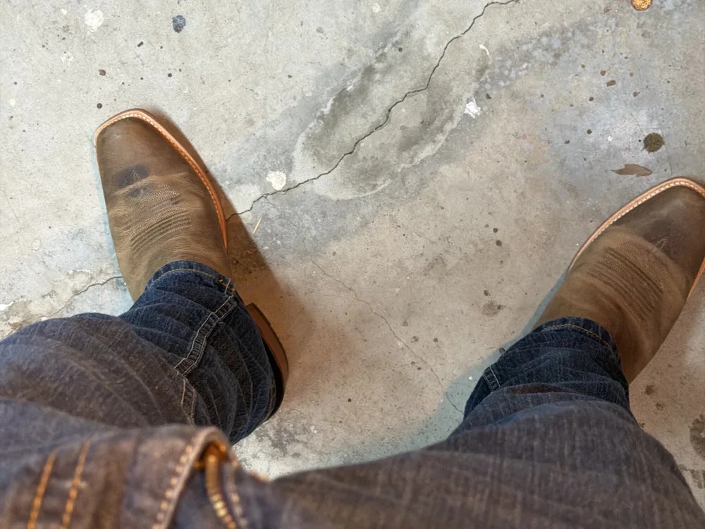 HungRowdyCowboy Chatroom