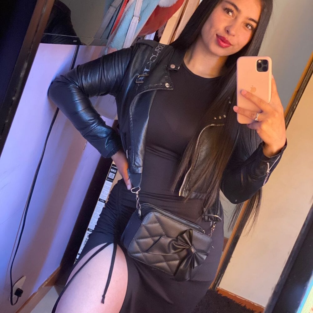 Iam_Valentinaaa Chatroom
