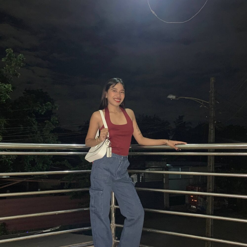 Ihayumi_Slutt Chatroom