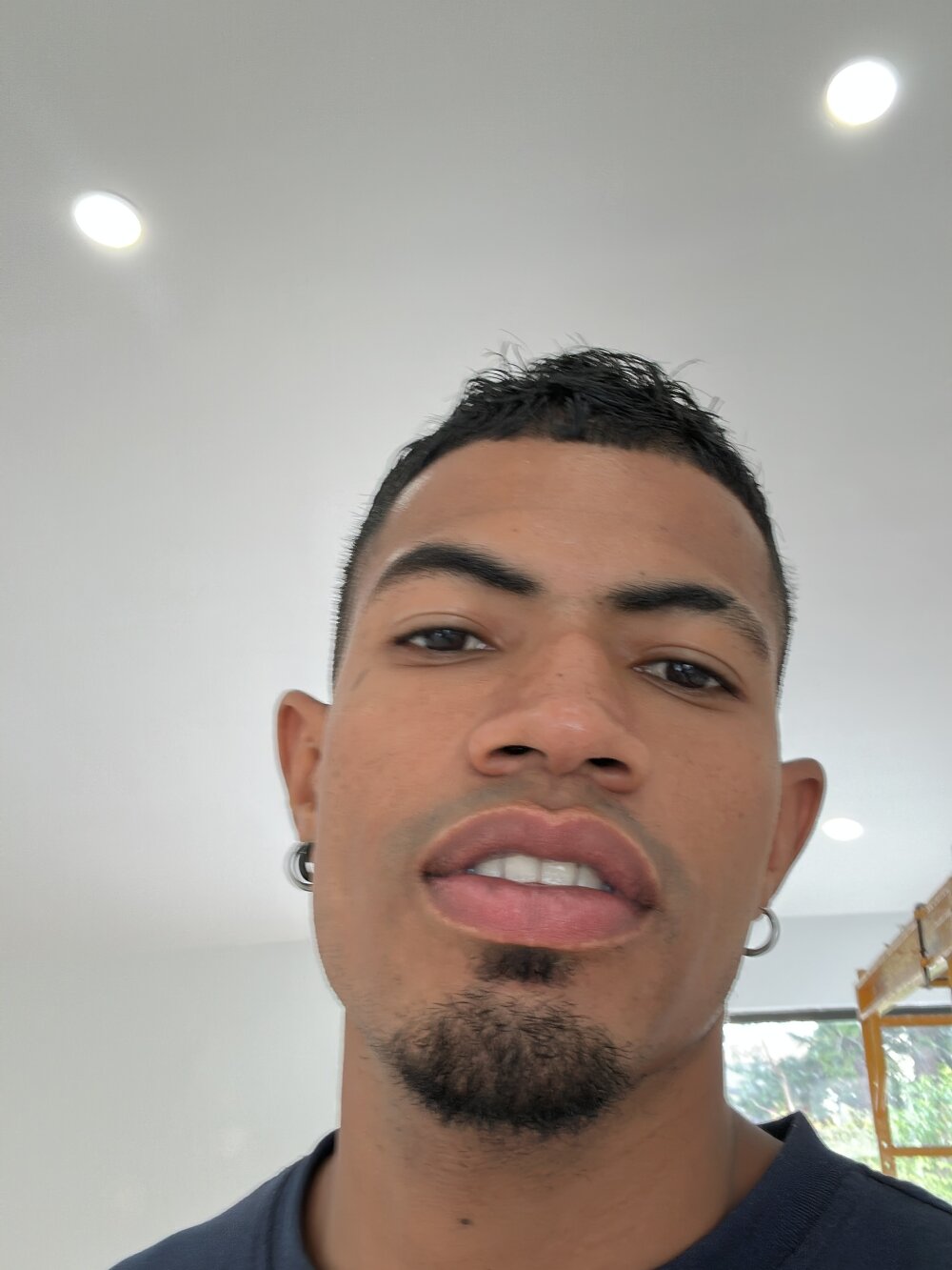 InchiefMender Chatroom