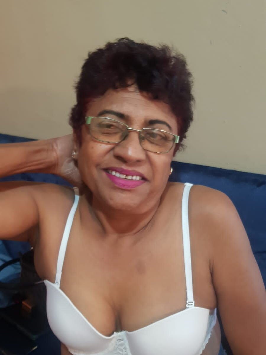 Indianredlily Chatroom