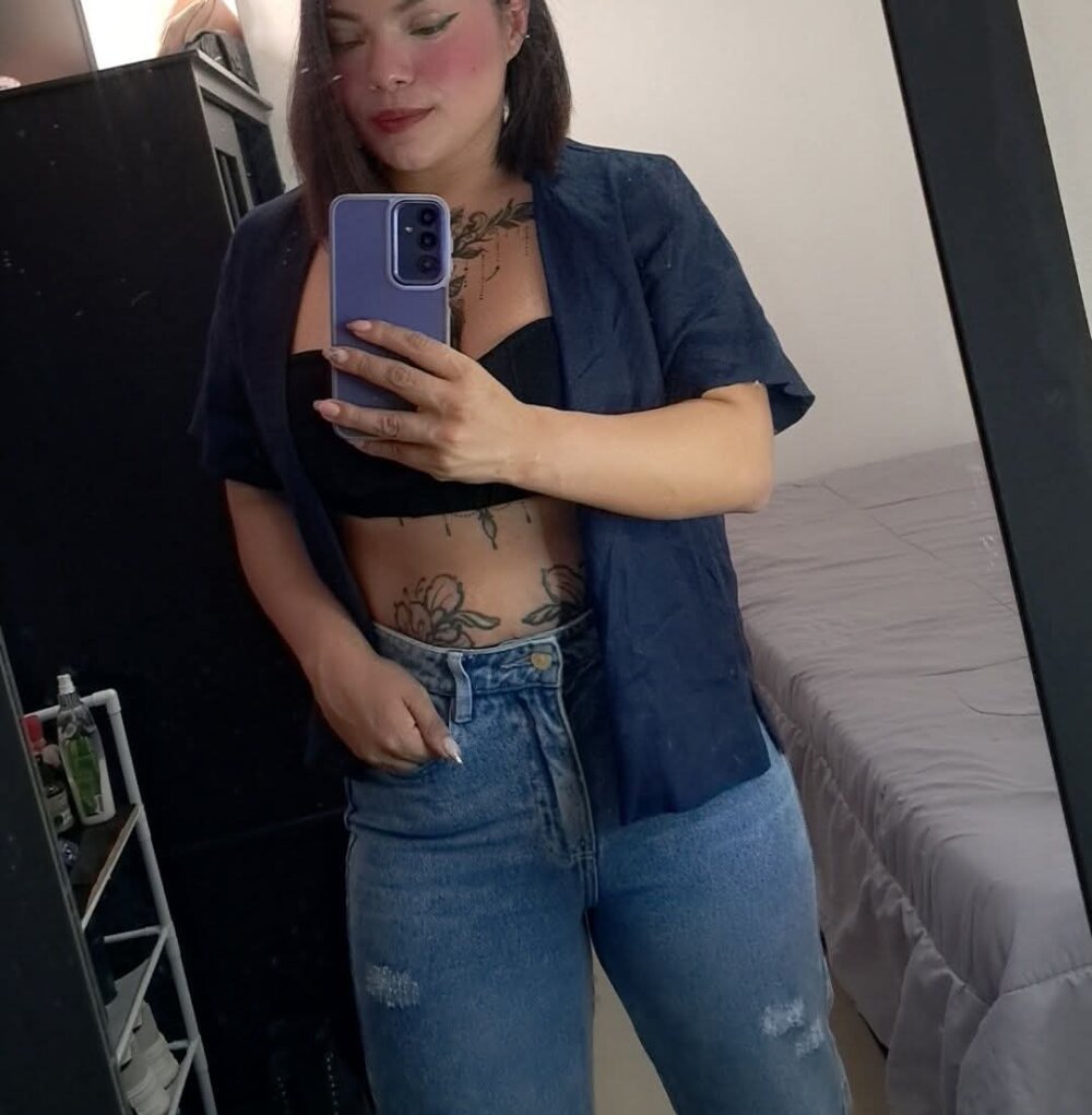 Irhina_palomenque Chatroom