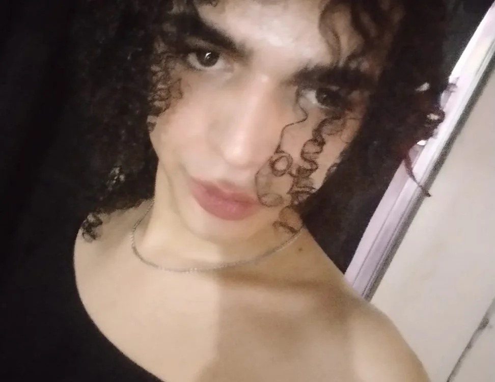 Isa_Fem19 Chatroom