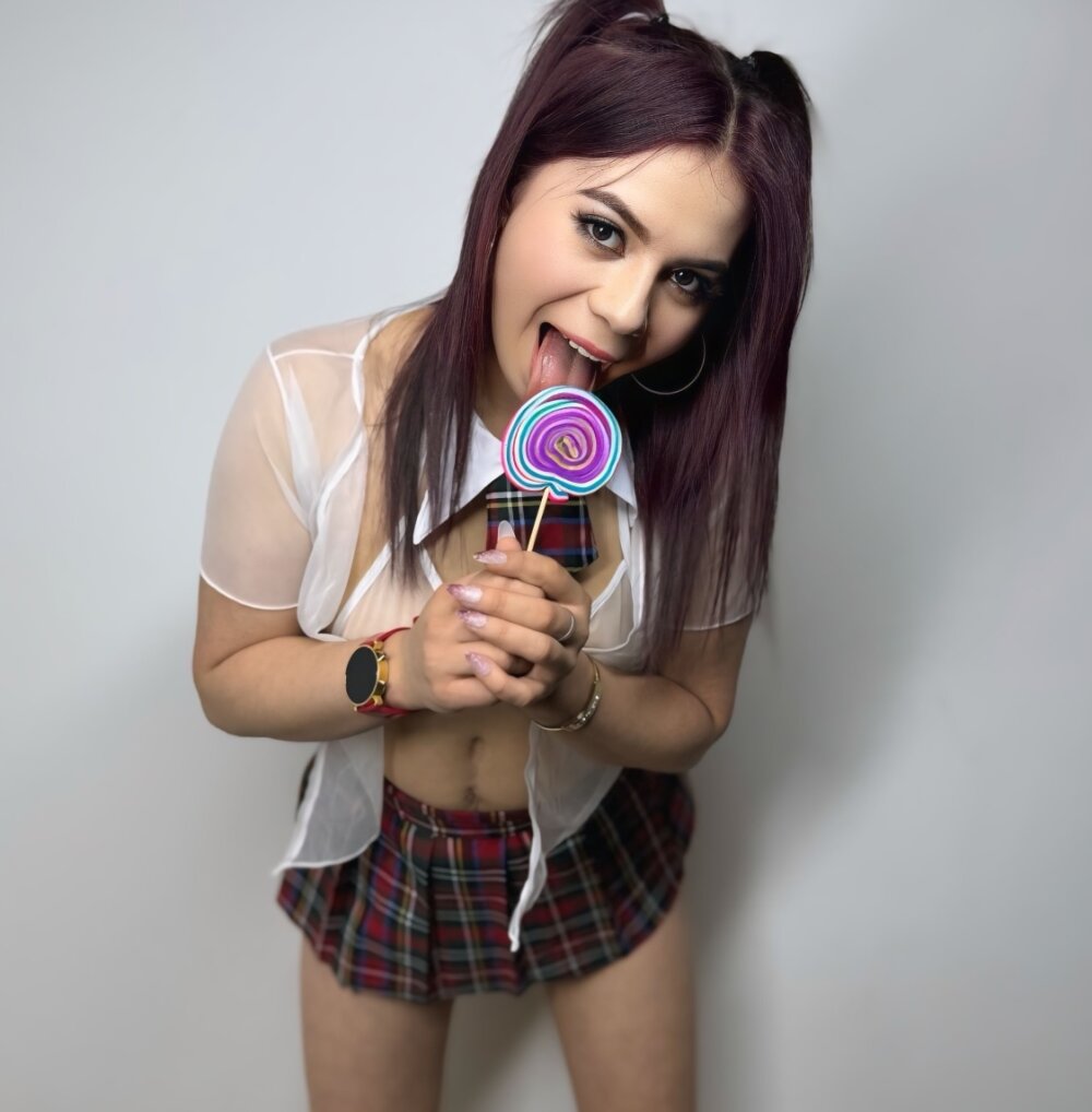 Isa_Jaramillo Chatroom