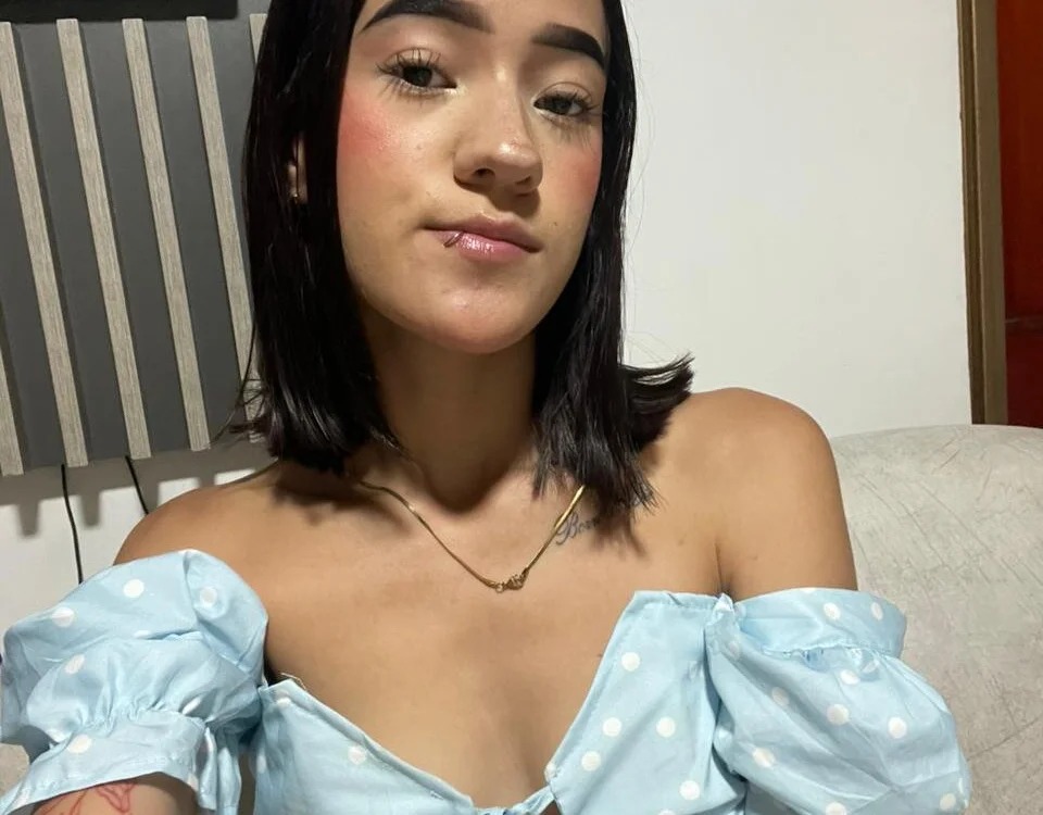 Isabela_Velvet Chatroom