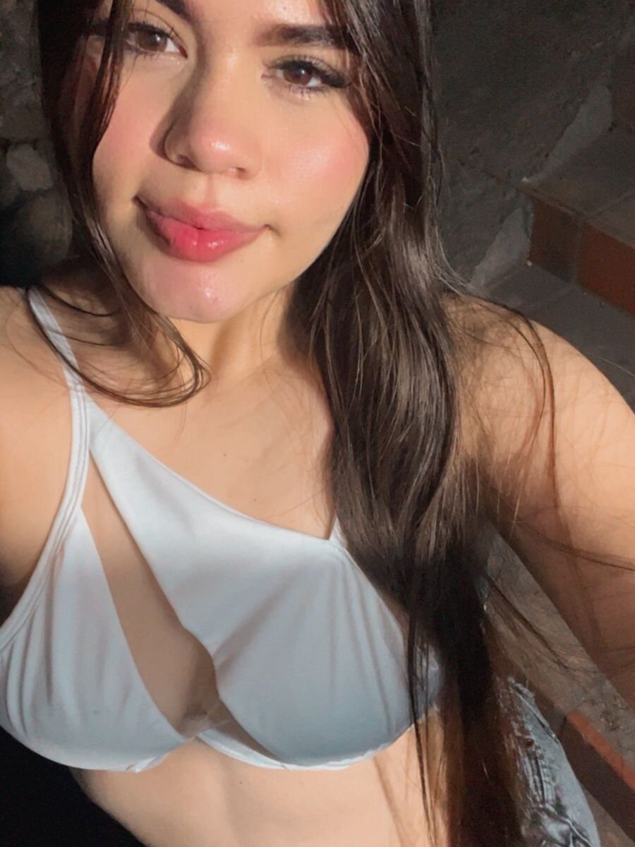 IsabellaBlow Chatroom