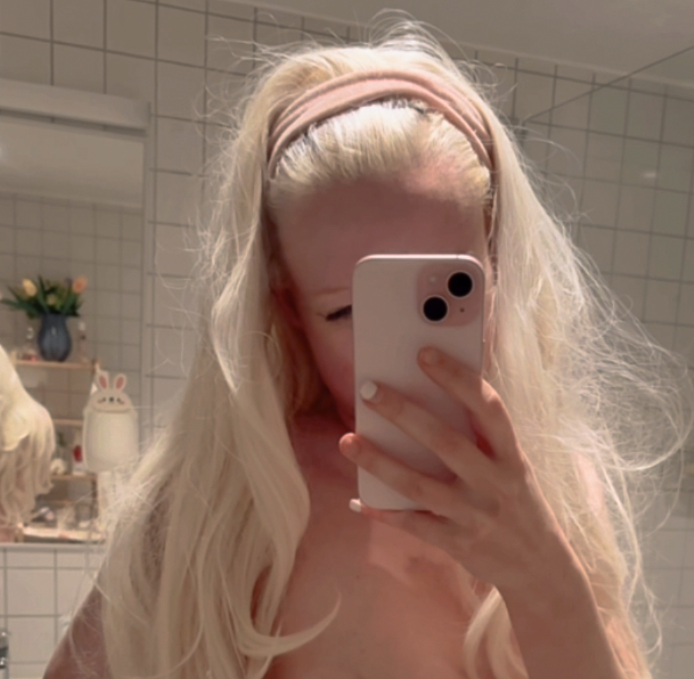 Isabellpink Chatroom