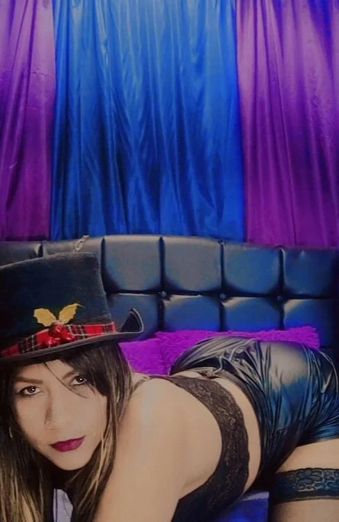 IsadoraVex Chatroom