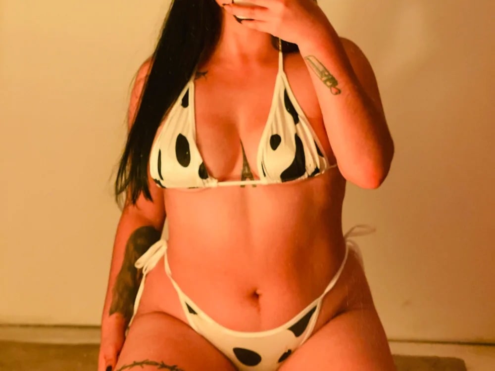 Issa_Queen Chatroom