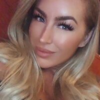 ItsKarolina Chatroom