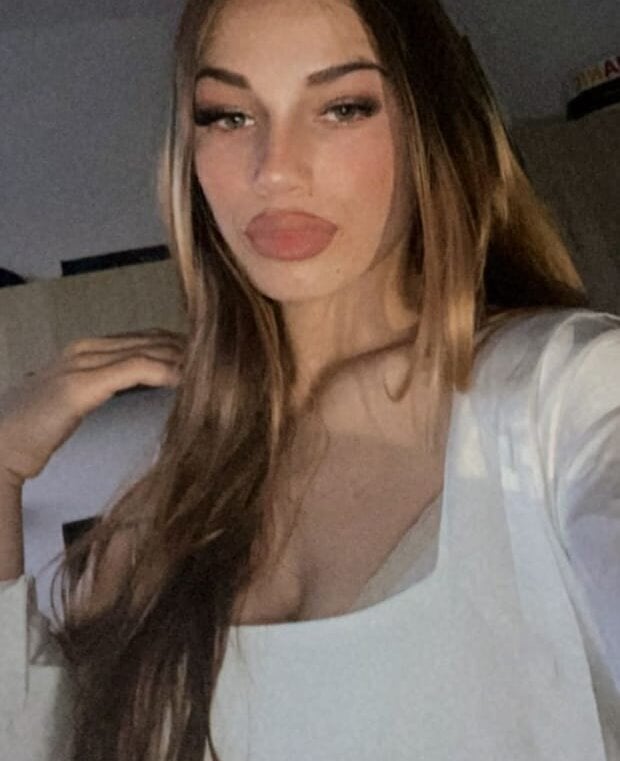 ItsSelena22 Chatroom