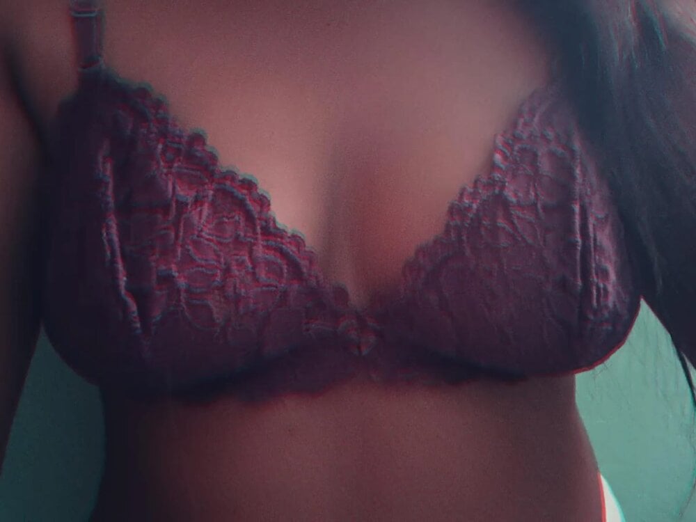 Its_me_cutie Chatroom