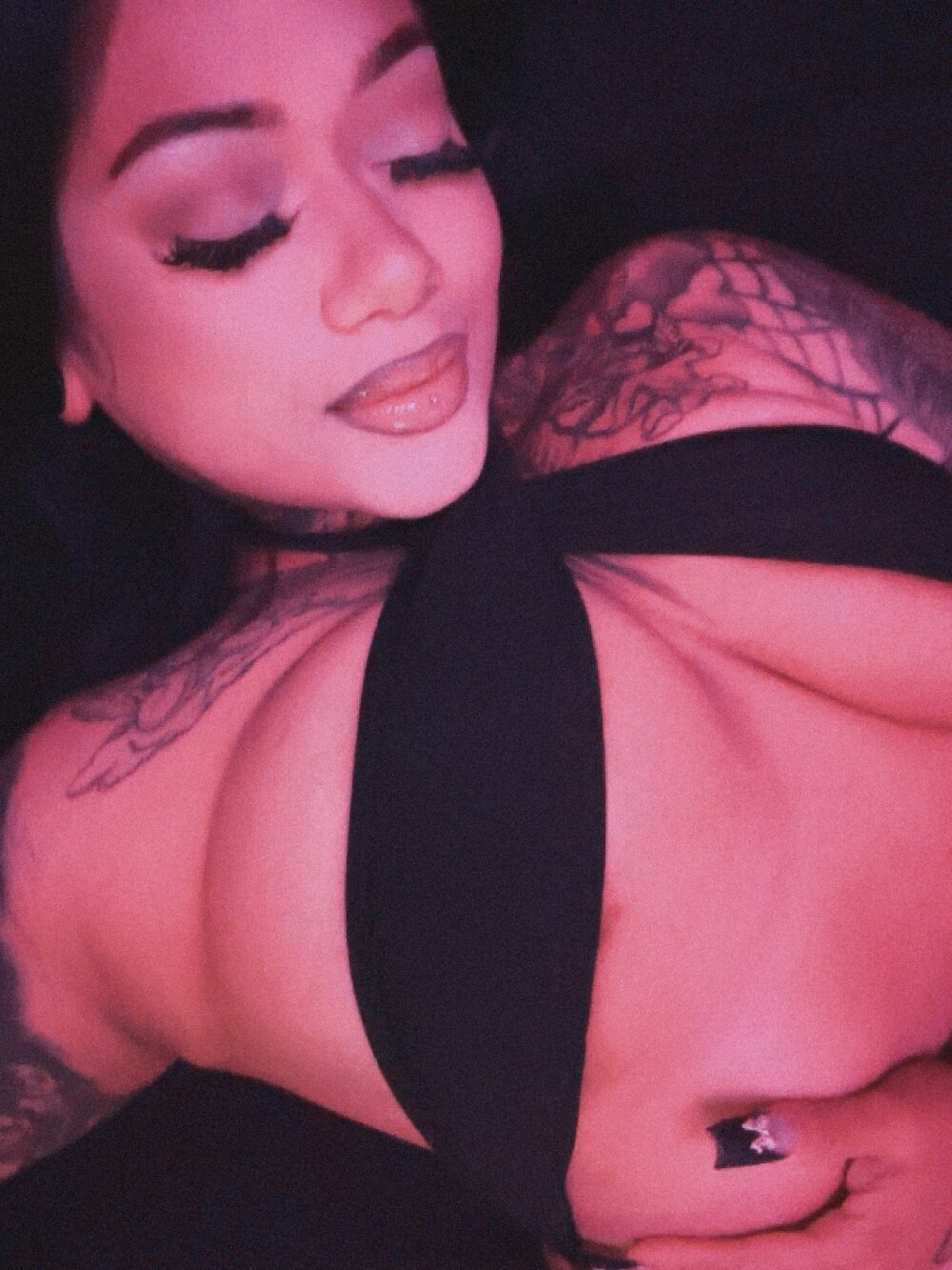 Itsonlyvirgo Chatroom