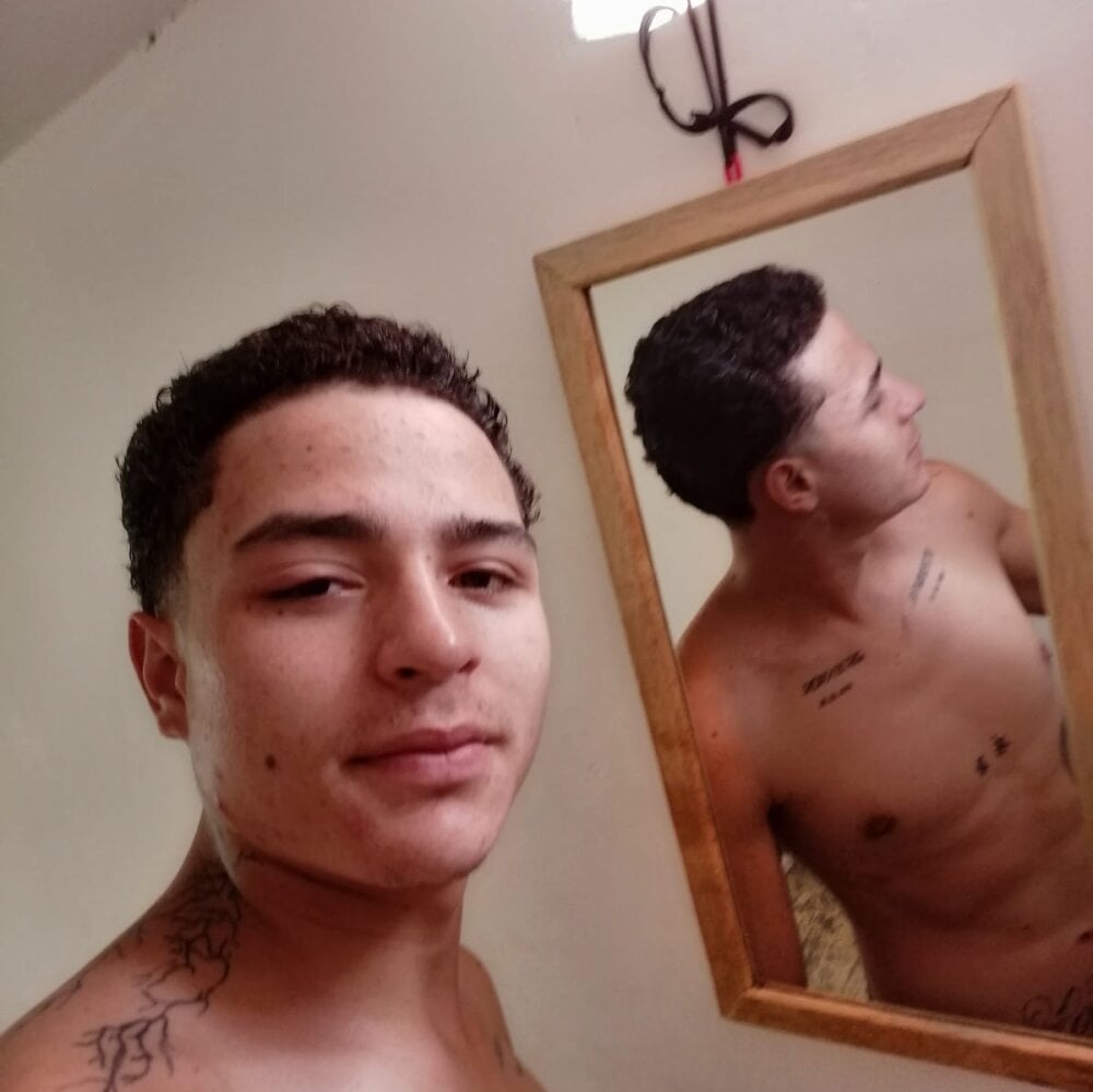 JERONIMO_VELEZ Chatroom