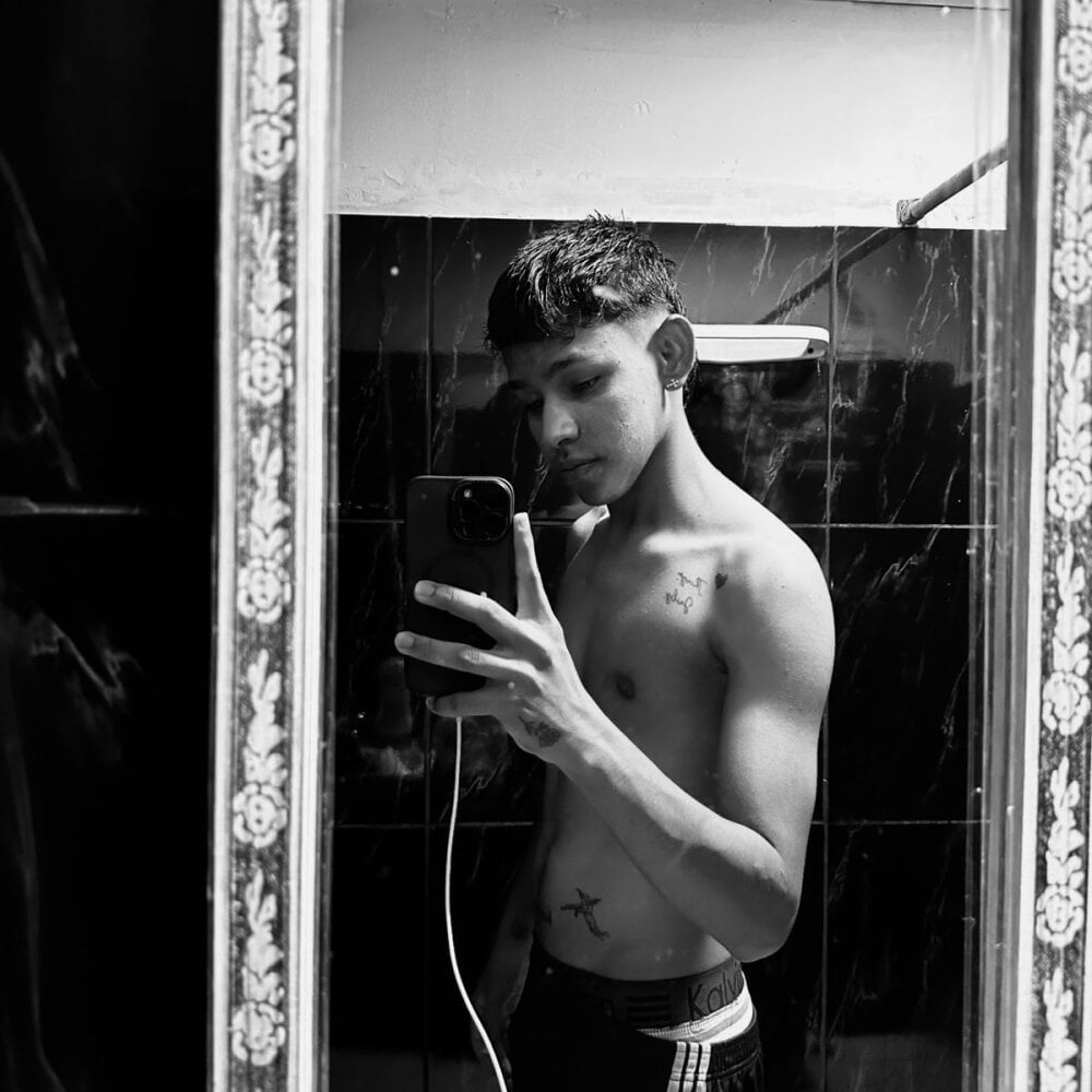Jackson_Reed777 Chatroom
