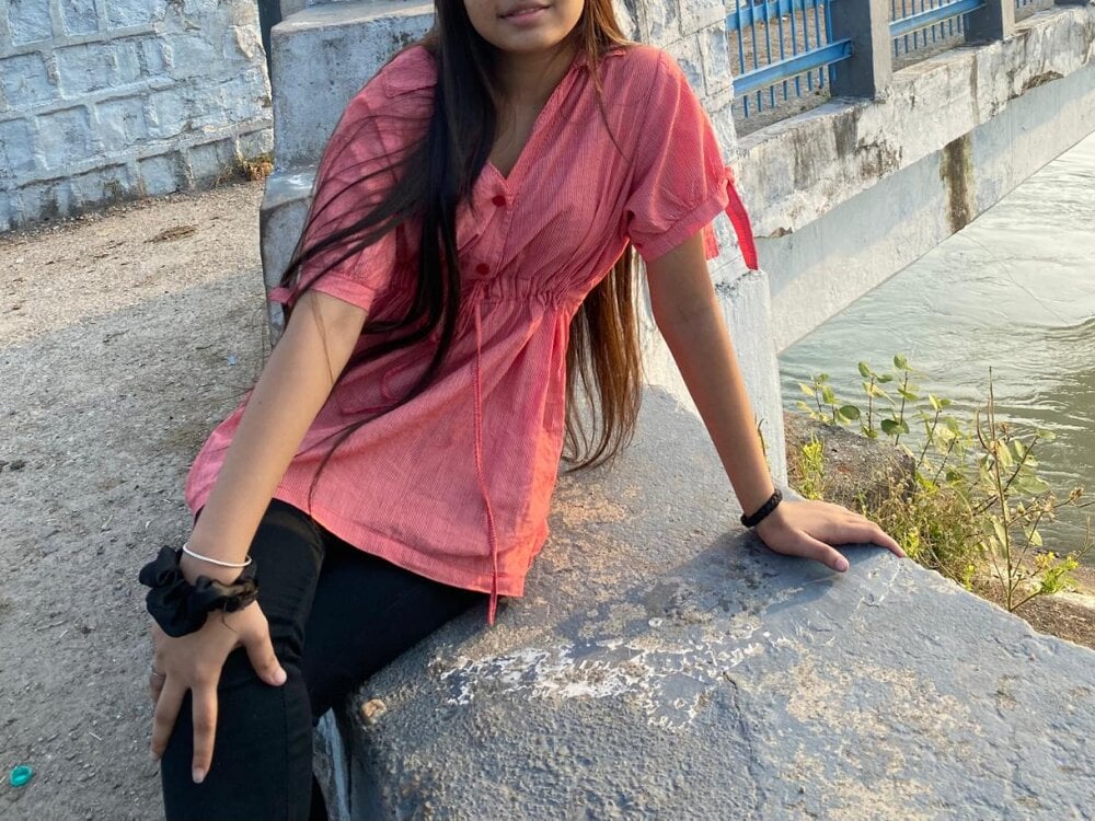 Jashika_sharma Chatroom