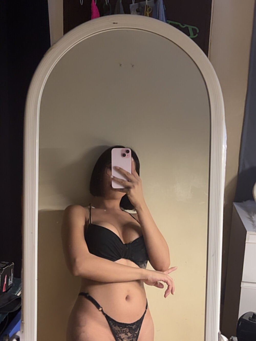 Jasmine_foxxe Chatroom