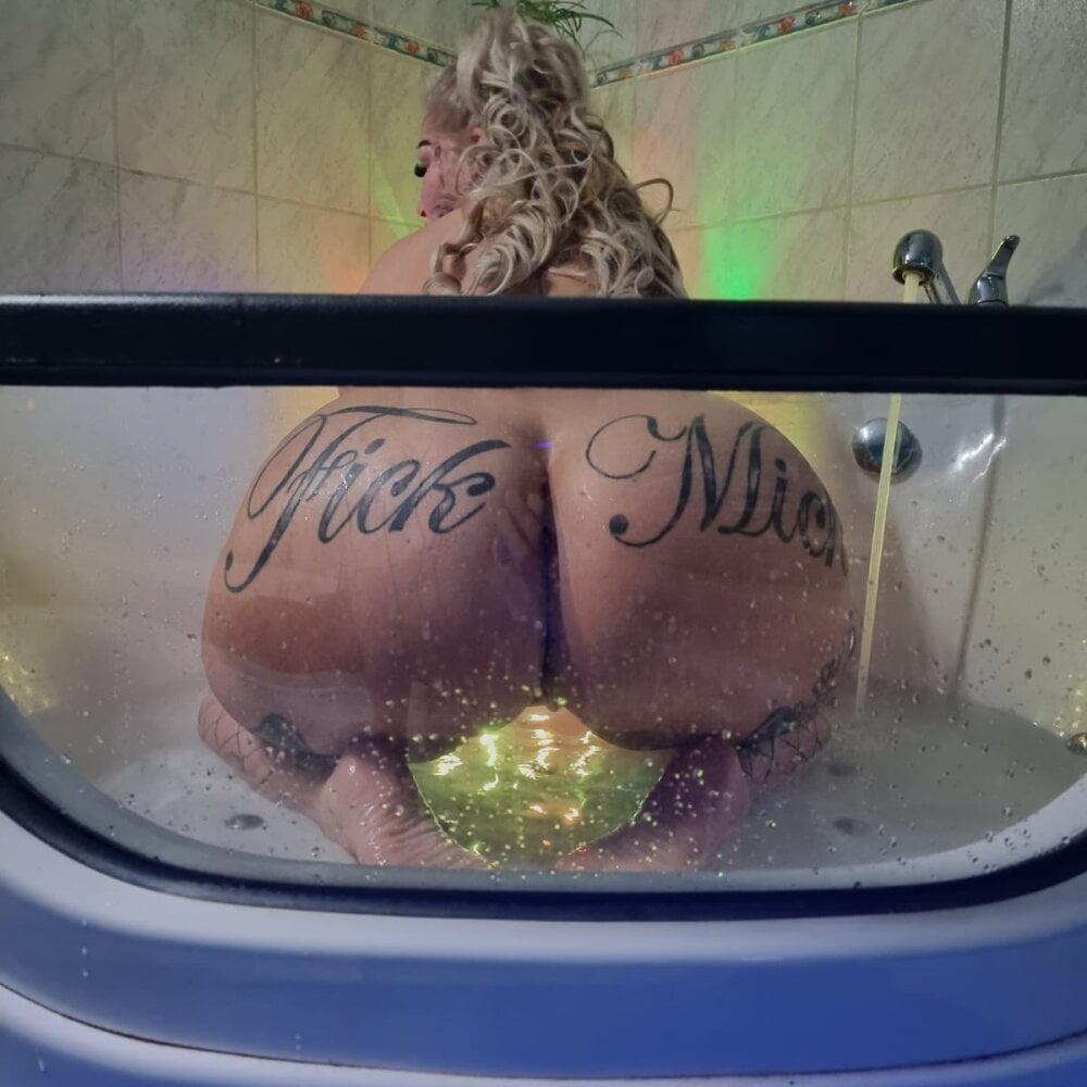 Jeanny_InkGirl Chatroom