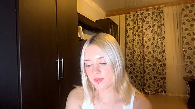 Jenniferboom Chatroom