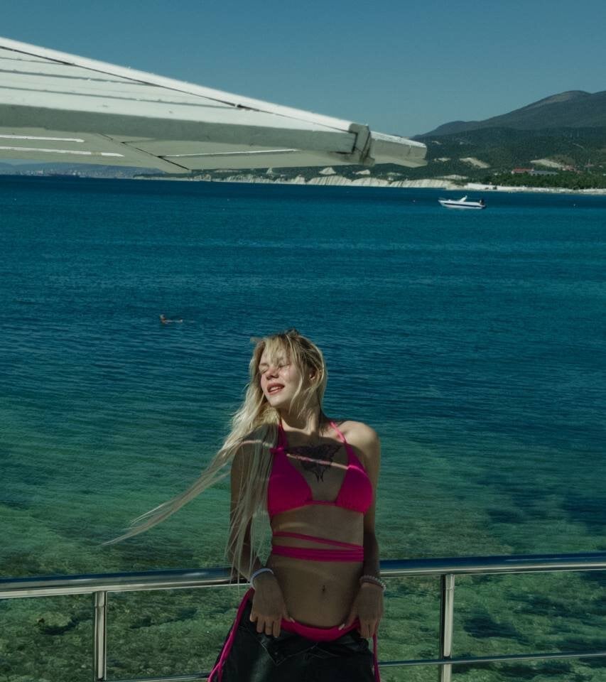 Jenny_Blondy Chatroom