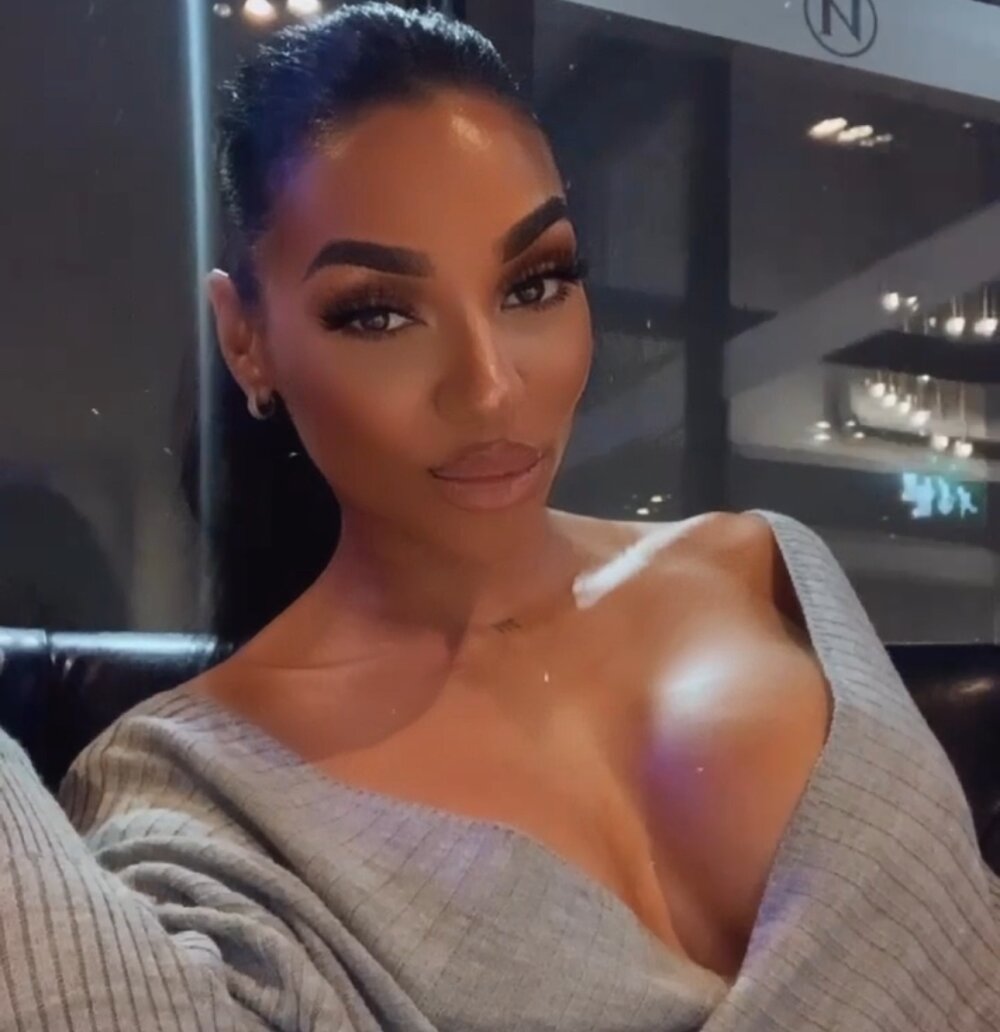 Jessika-Milf Chatroom