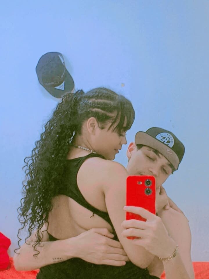 Jessy_and_Joy Chatroom