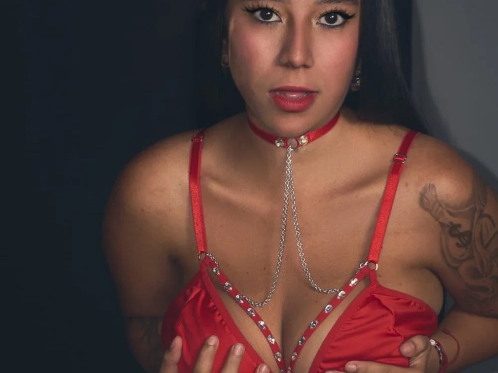 Jimena_Adams Chatroom