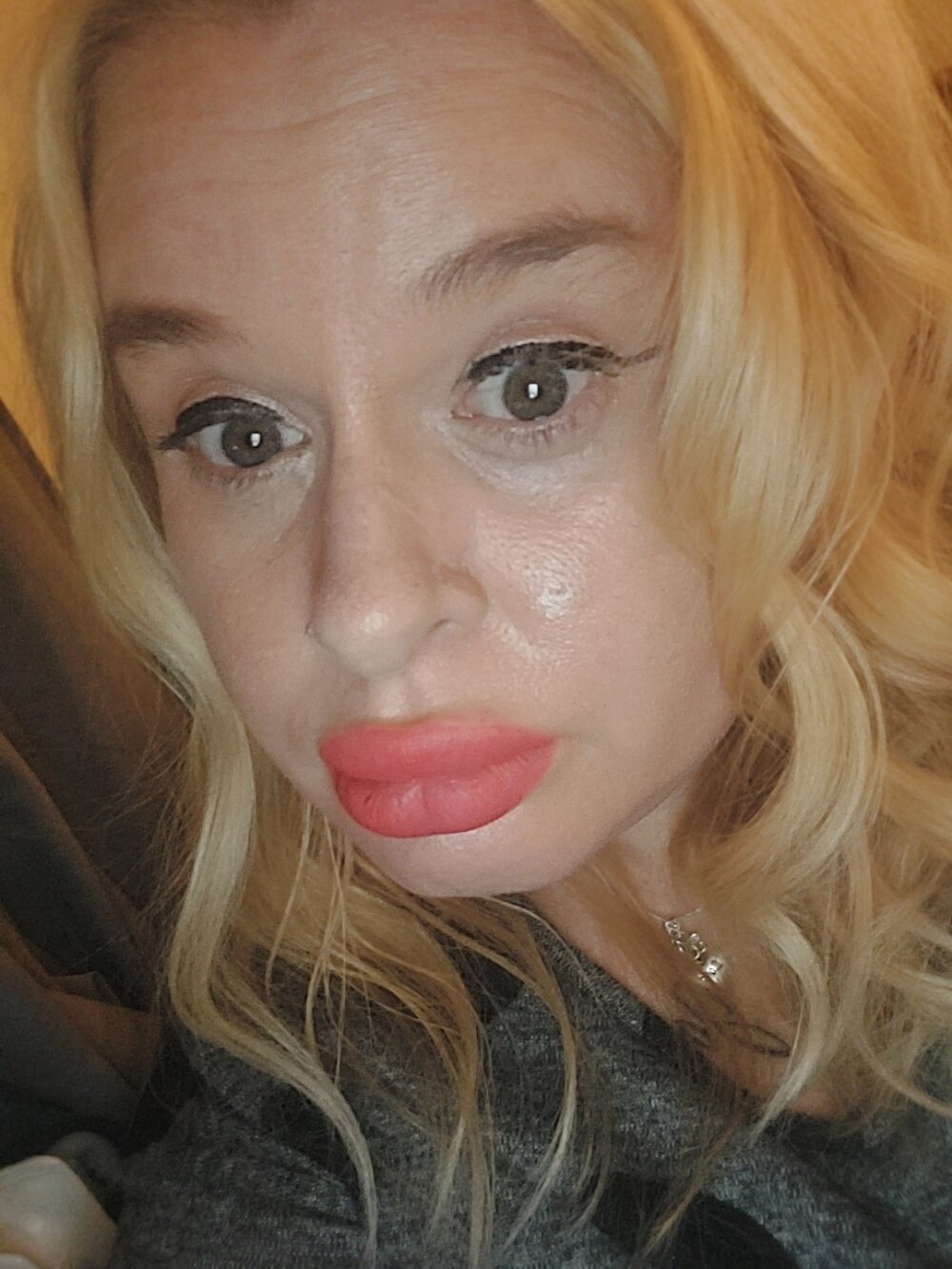 JohannasMishael Chatroom