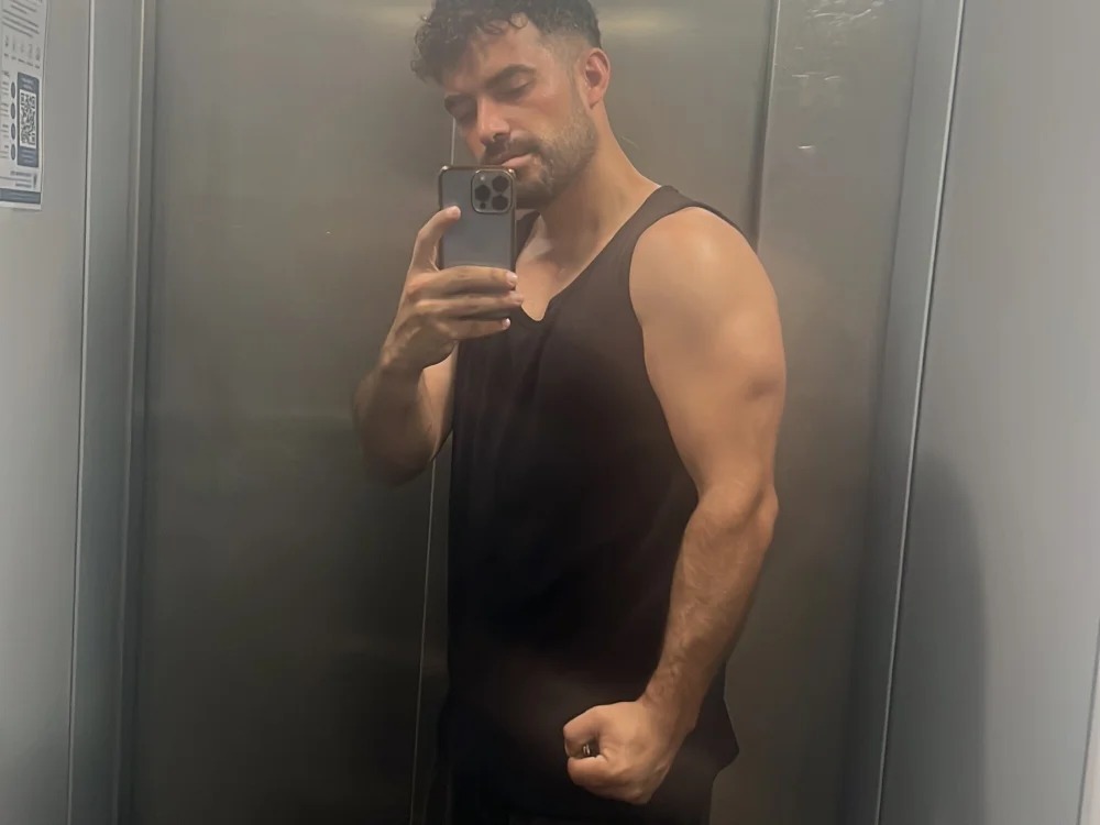 Johnnydrvmv Chatroom
