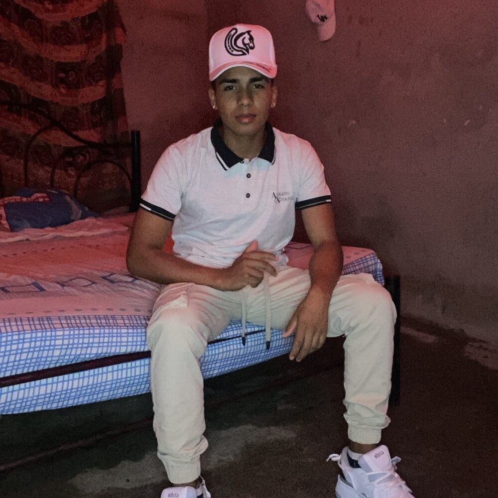 Jose_20_parra Chatroom