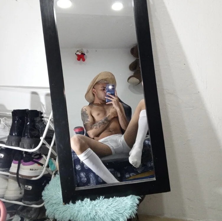 JuanManuelGate Chatroom