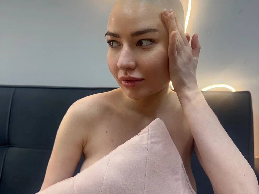 Julia_Bright Chatroom