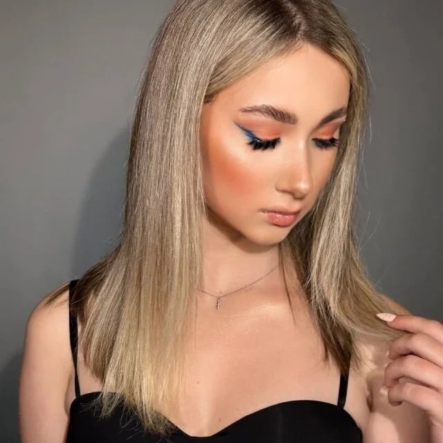 Julia_Logan Chatroom