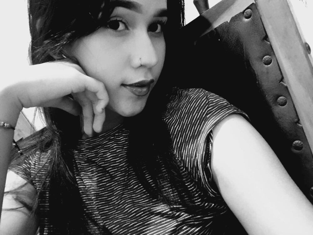 Julia_rivers Chatroom