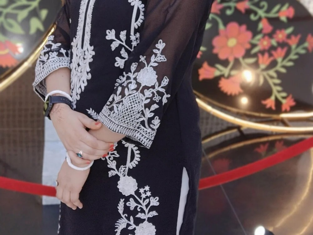 Julie_Shah Chatroom