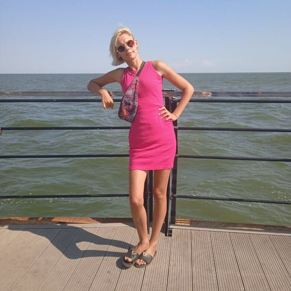 Julie_Silver Chatroom