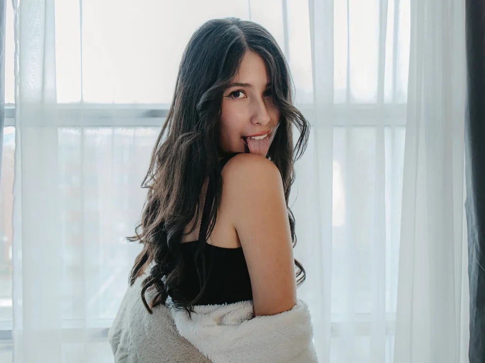 Juliee_ross Chatroom
